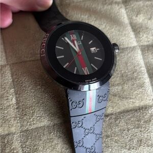 Gucci Black Watch 1142 with Red and Green Stripe. Never worn. Excellent price